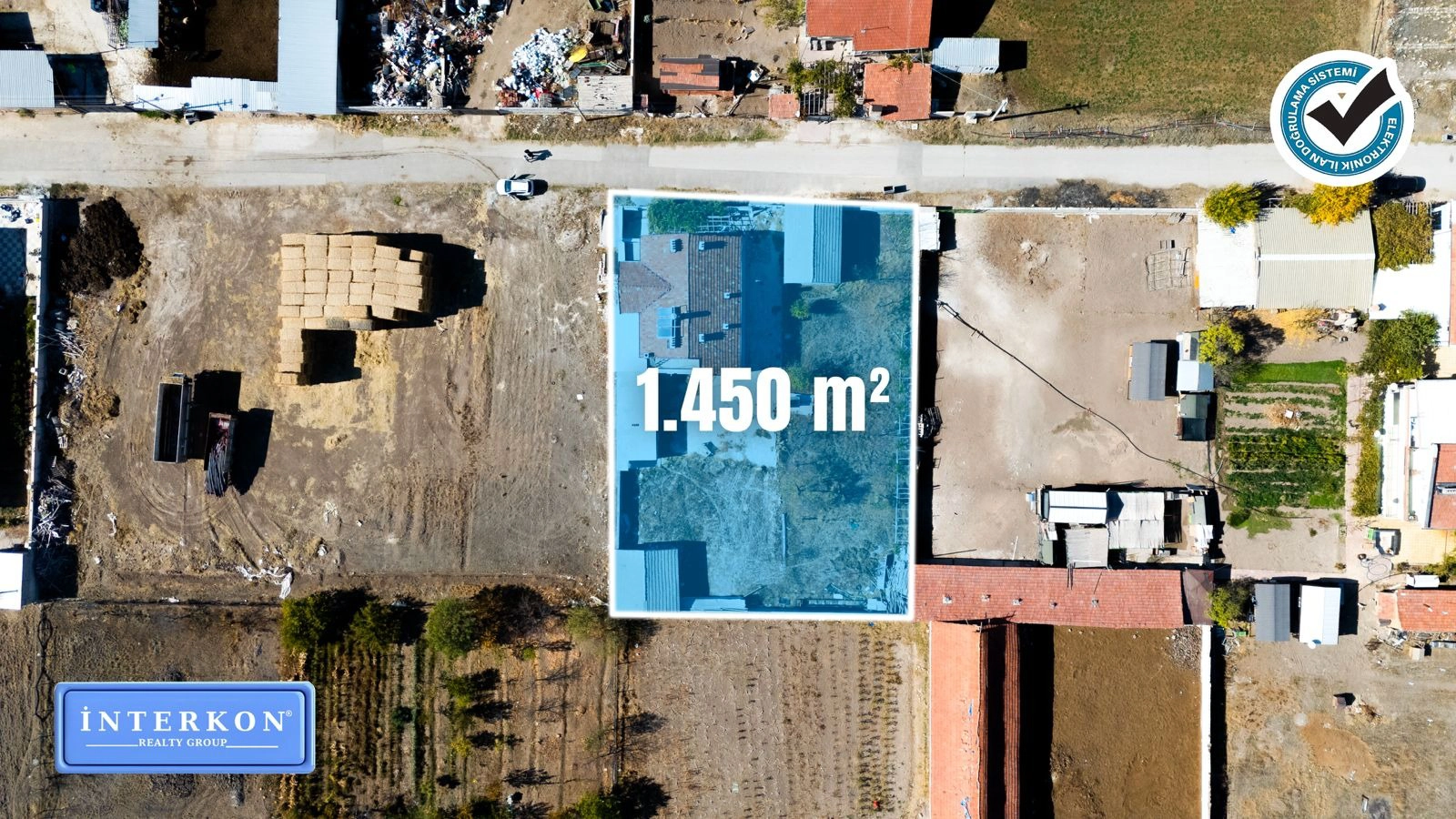 KONYA MERAM ÇOMAKLI MAHALLESİ SATILIK MÜSTAKİL 4+1 EV!